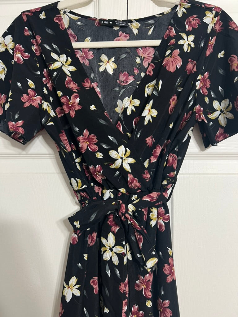 Brooke's Closet: Floral Midi Dress