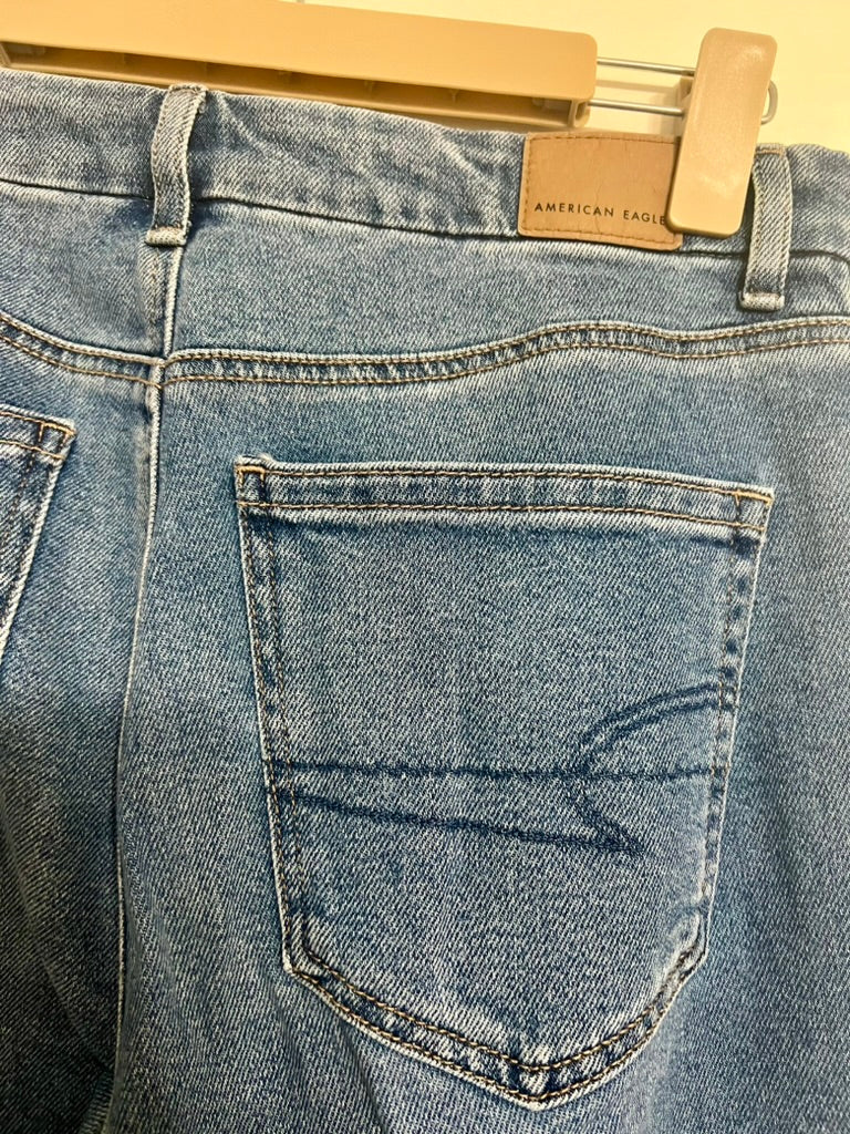 Brooke's Closet: American Eagle Curvy Mom Jean