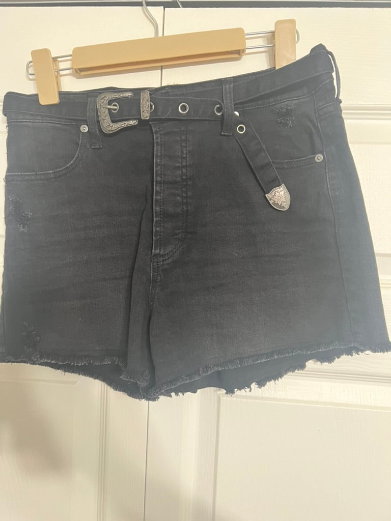 Brooke's Closet: High Waist Black Shorts