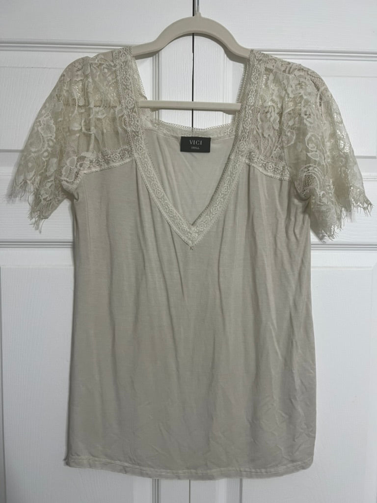 Brooke's Closet: Cream Lace Tshirt