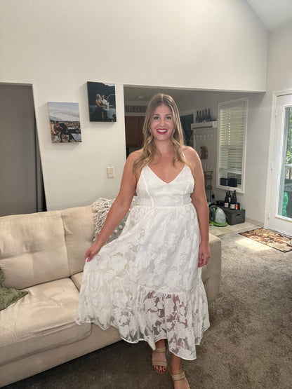 LucyBrook Boutique Brooke's Closet: Lulus White Maxi Dress